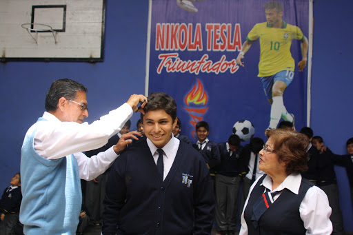 Colegio Científico Nikola Tesla